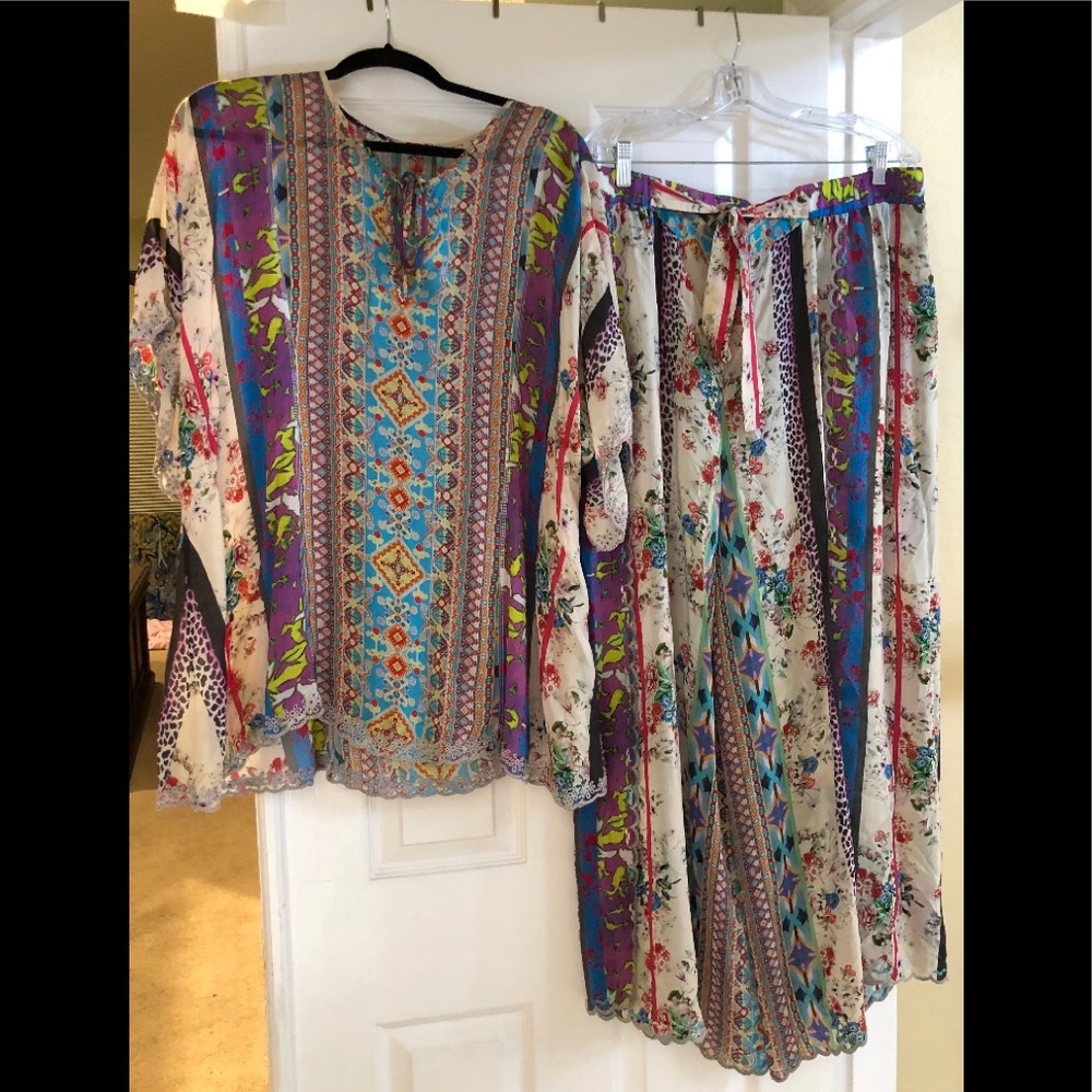 Johnny Was Exquisite 2 pc blouse and pants